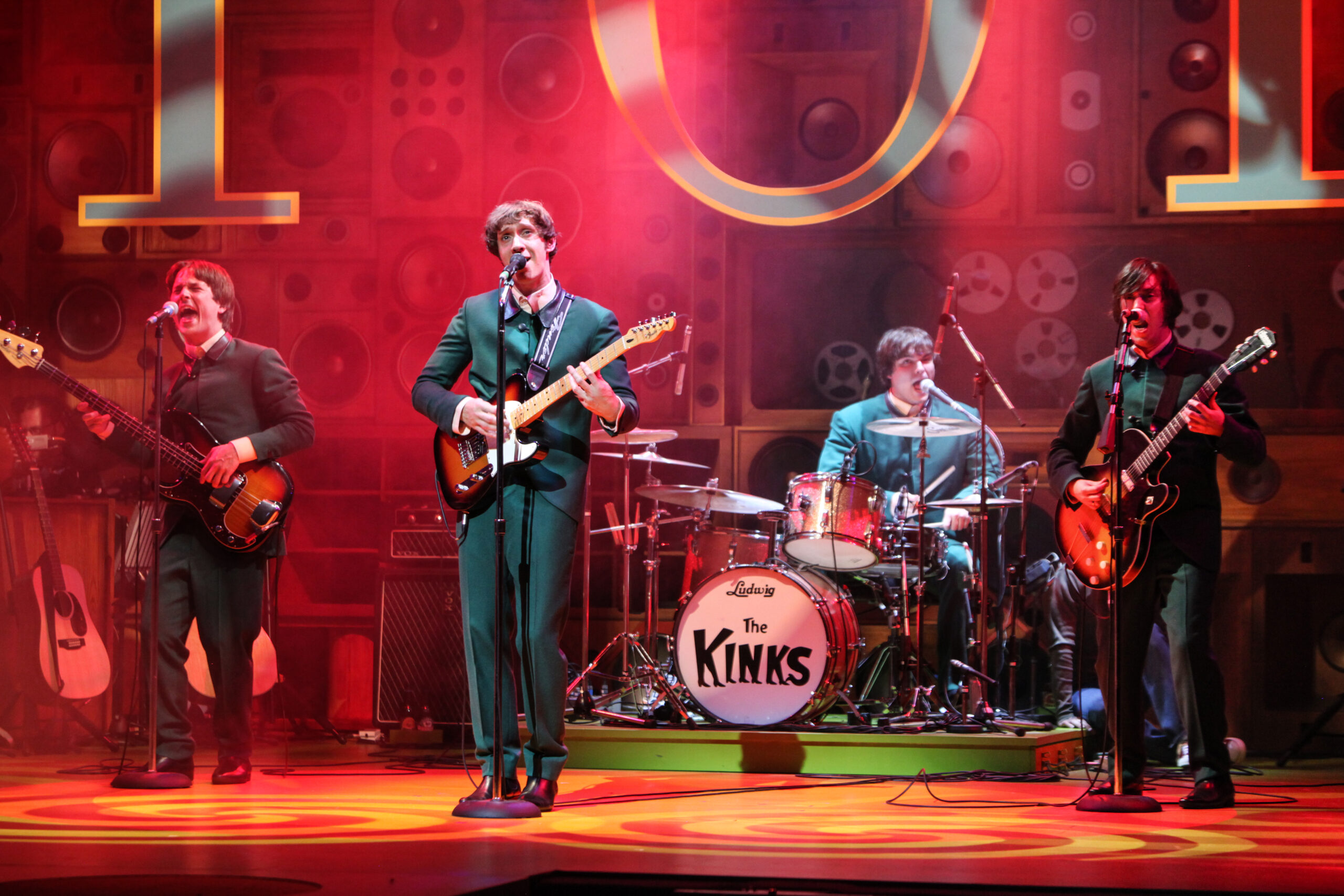 Tour News: Sunny Afternoon